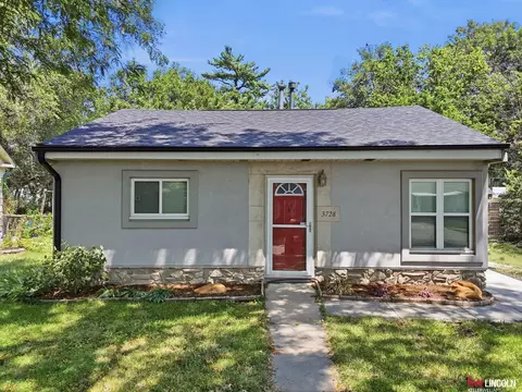 3728 Saint Paul Ave, Lincoln, NE 68504
