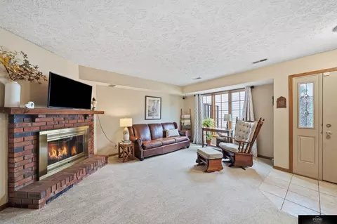 2904 Londonshire Ct, Lincoln, NE 68516
