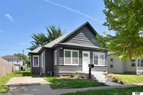 1226 6th Ave, Council Bluffs, IA 51501