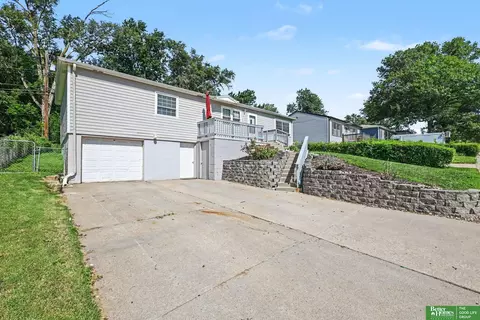 7418 S 76th Ave, La Vista, NE 68128