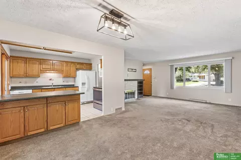 Living - 10472 Wright Cir, Omaha, NE 68124 photo 7 of 8