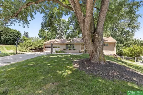 Exterior - 10472 Wright Cir, Omaha, NE 68124 photo 2 of 4