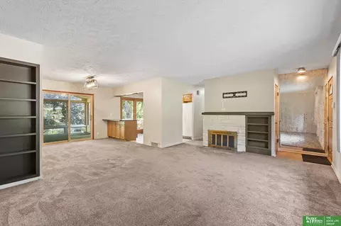 Living - 10472 Wright Cir, Omaha, NE 68124 photo 5 of 8