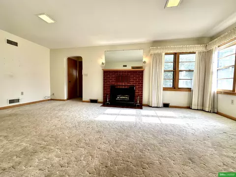 Living - 409 Ivan St, Pender, NE 68047 photo 3 of 4