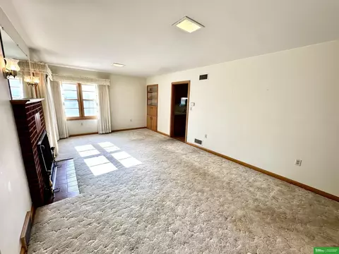 Living - 409 Ivan St, Pender, NE 68047 photo 2 of 4