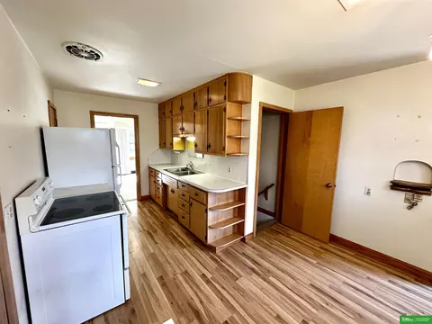 Kitchen - 409 Ivan St, Pender, NE 68047 photo 2 of 3