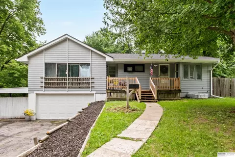 4451 Curtis Ave, Omaha, NE 68111