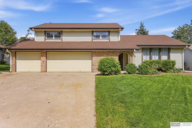 867 S 156th Ave, Omaha, NE 68118