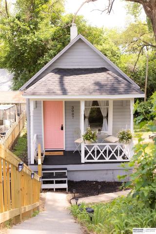 3007 S 30 St, Omaha, NE 68105