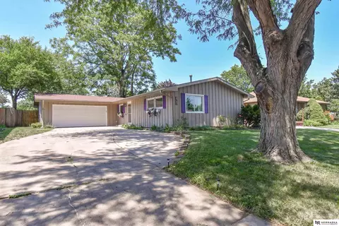 2741 Scott Ave, Lincoln, NE 68506