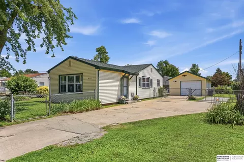 4109 Savage St, Council Bluffs, IA 51501