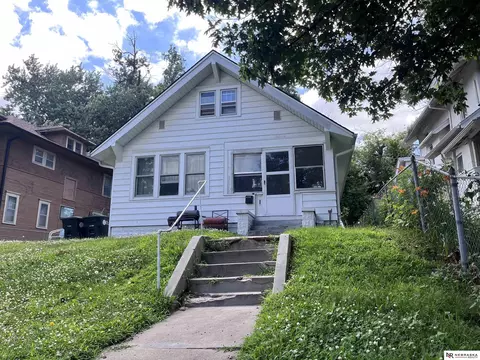 2808 N 45th St, Omaha, NE 68104