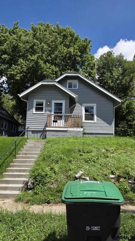 4636 Larimore Ave, Omaha, NE 68104