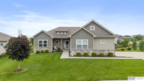 4440 N 190th Ave, Elkhorn, NE 68022