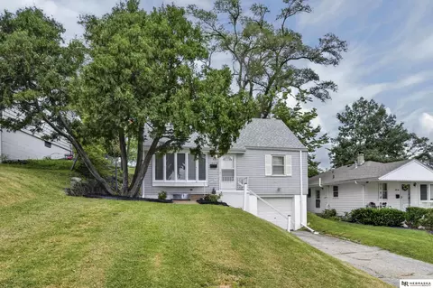 4210 N 65th Ave, Omaha, NE 68104