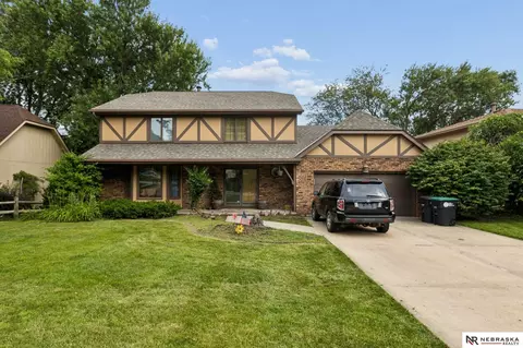 2205 S 152nd St, Omaha, NE 68144
