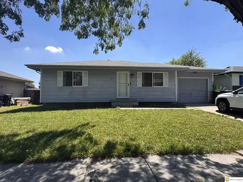 1520 SW 31st St, Lincoln, NE 68522
