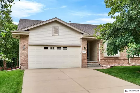 6608 S 165 Th Ave, Omaha, NE 68135