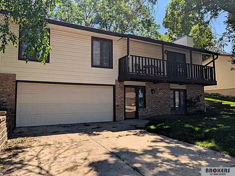 6020 S 48th St, Lincoln, NE 68516