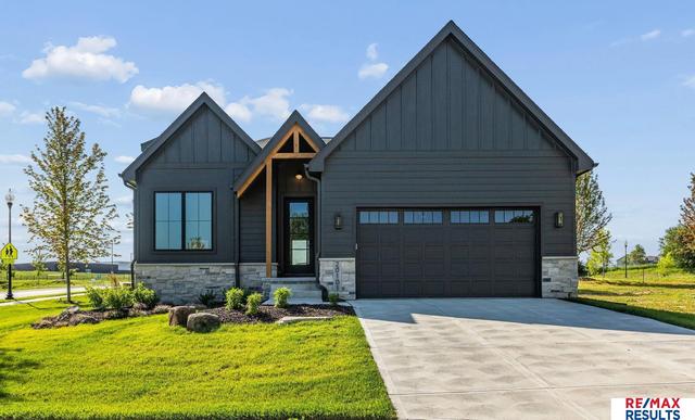 20101 W St, Omaha, NE 68135