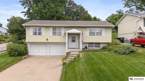1723 N 107th Ave, Omaha, NE 68114