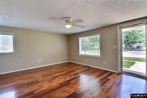 306 Madison St, Waterloo, NE 68069 photo 4