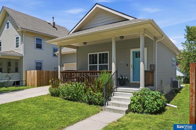 2206 E St, Lincoln, NE 68510