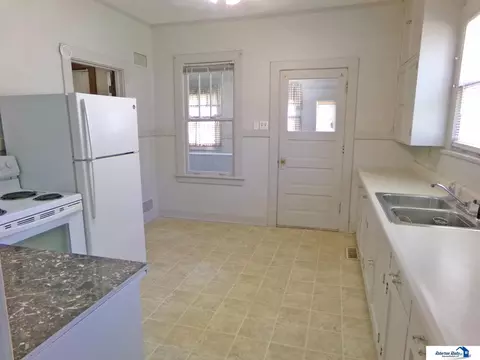 211 S 13th St, Beatrice, NE 68310 photo 9