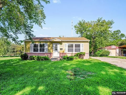 7220 S 71 Ave, La Vista, NE 68128
