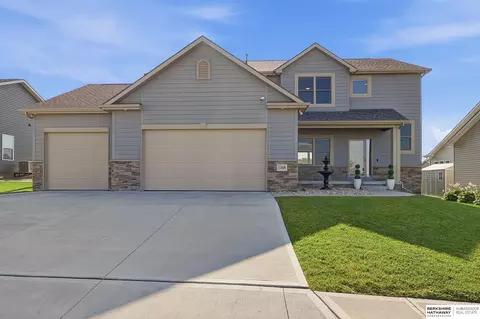 11409 S 169th St, Gretna, NE 68028