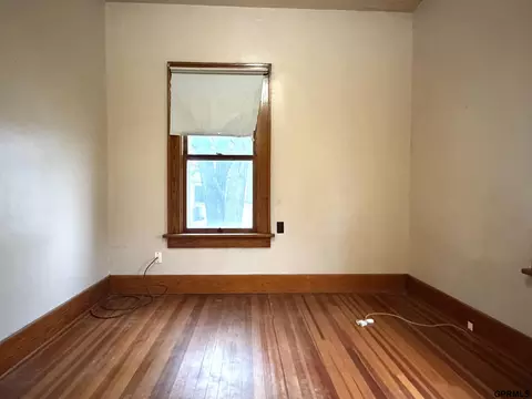 Bedroom - 233 S Fillmore St, Bruning, NE 68322 photo 2 of 4