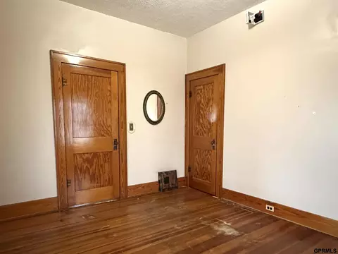 Bedroom - 233 S Fillmore St, Bruning, NE 68322 photo 3 of 4