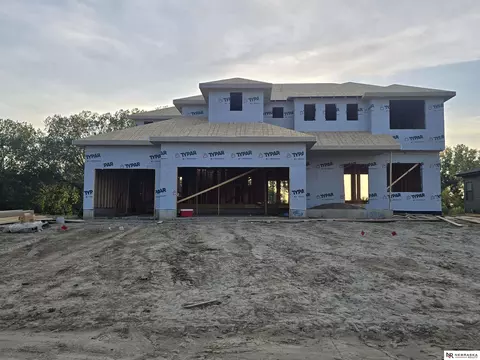 10906 N 172 St, Bennington, NE 68007