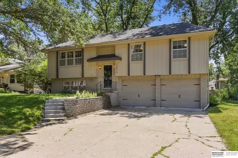 13579 Stanford St, Omaha, NE 68144