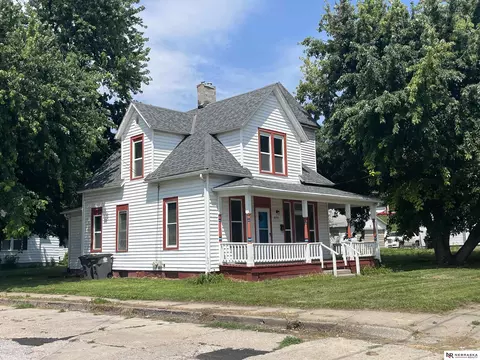 608 Mill St, Council Bluffs, IA 51503