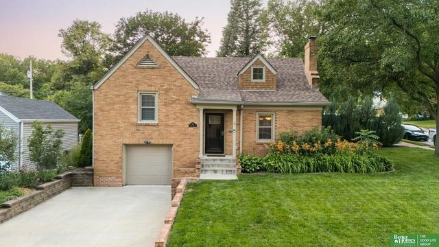 1302 S 61st St, Omaha, NE 68106