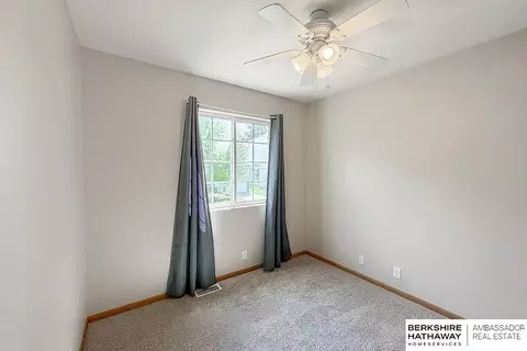 Bedroom - 1138 Devon Dr, Papillion, NE 68046 photo 4 of 5