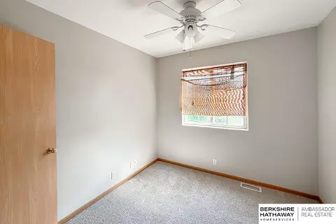 Bedroom - 1138 Devon Dr, Papillion, NE 68046 photo 5 of 5