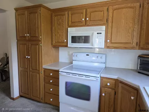 Kitchen - 506 Springview St, Beatrice, NE 68310 photo 2 of 4