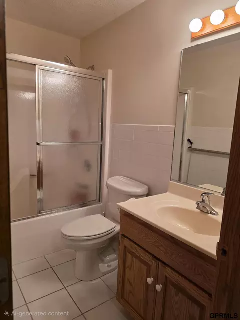 Bath - 506 Springview St, Beatrice, NE 68310 photo 1 of 3