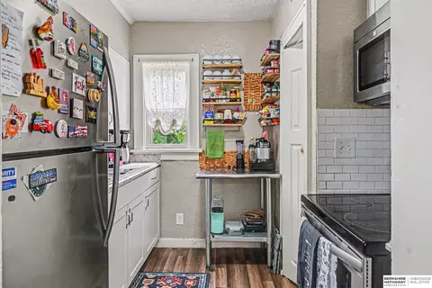 Kitchen - 4120 Maple St, Omaha, NE 68111 photo 1 of 2