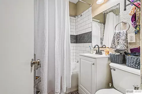 Bath - 4120 Maple St, Omaha, NE 68111 photo 1 of 1
