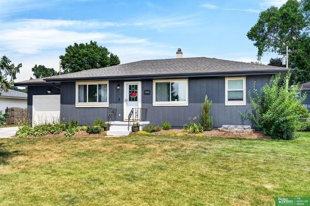 6409 N 63 St, Omaha, NE 68104