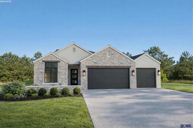 5533 S 61st St, Lincoln, NE 68516