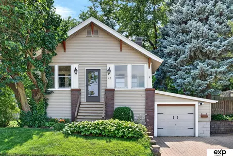 47 Country Club Rd, Omaha, NE 68127