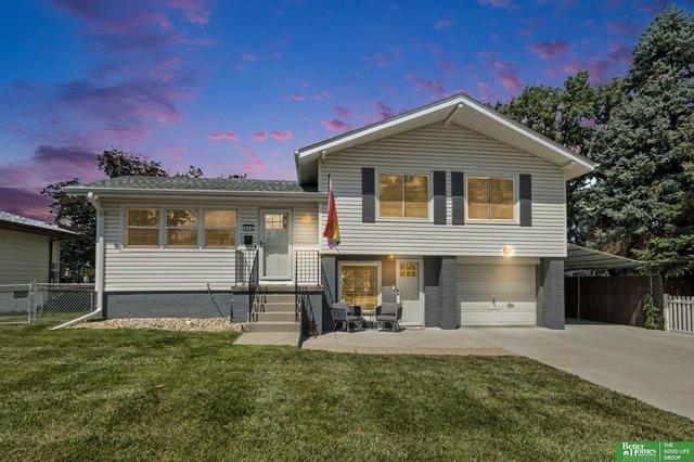 822 Tipperary Dr, Papillion, NE 68046