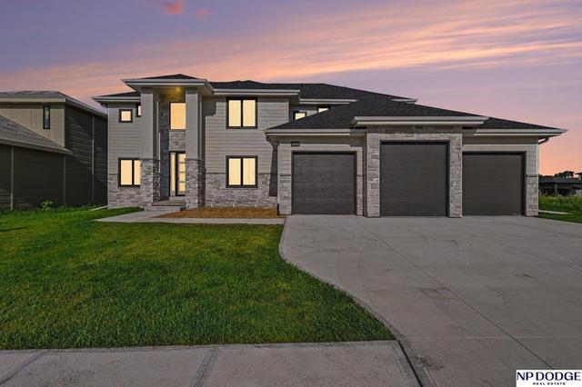 3638 S 217 St, Elkhorn, NE 68022