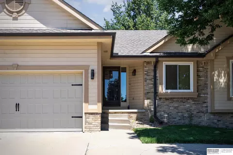 15512 Corby St, Omaha, NE 68116