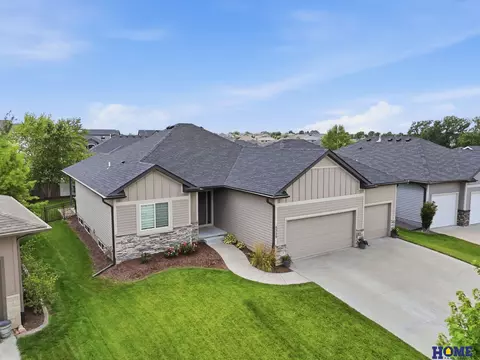 6339 Cavvy Rd, Lincoln, NE 68516