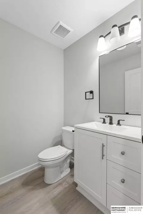 Bath - 1216 Valley View St, Valley, NE 68064 photo 1 of 3